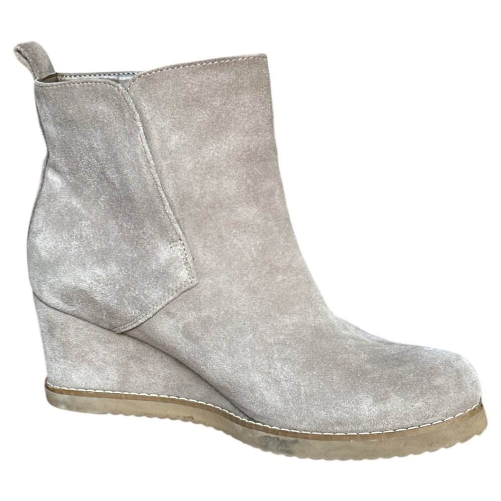 Blondo Karla Beige Suede Wedge Ankle Booties Waterproof 6.5